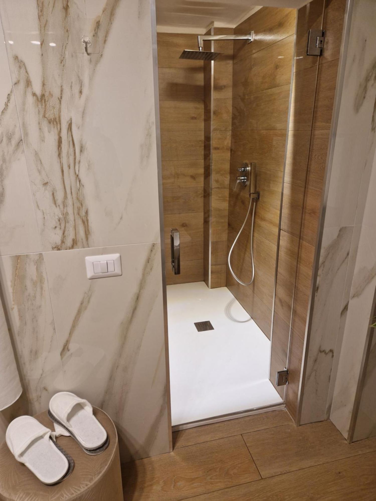 Dimora Luxury Alessia Apartment Bari Luaran gambar